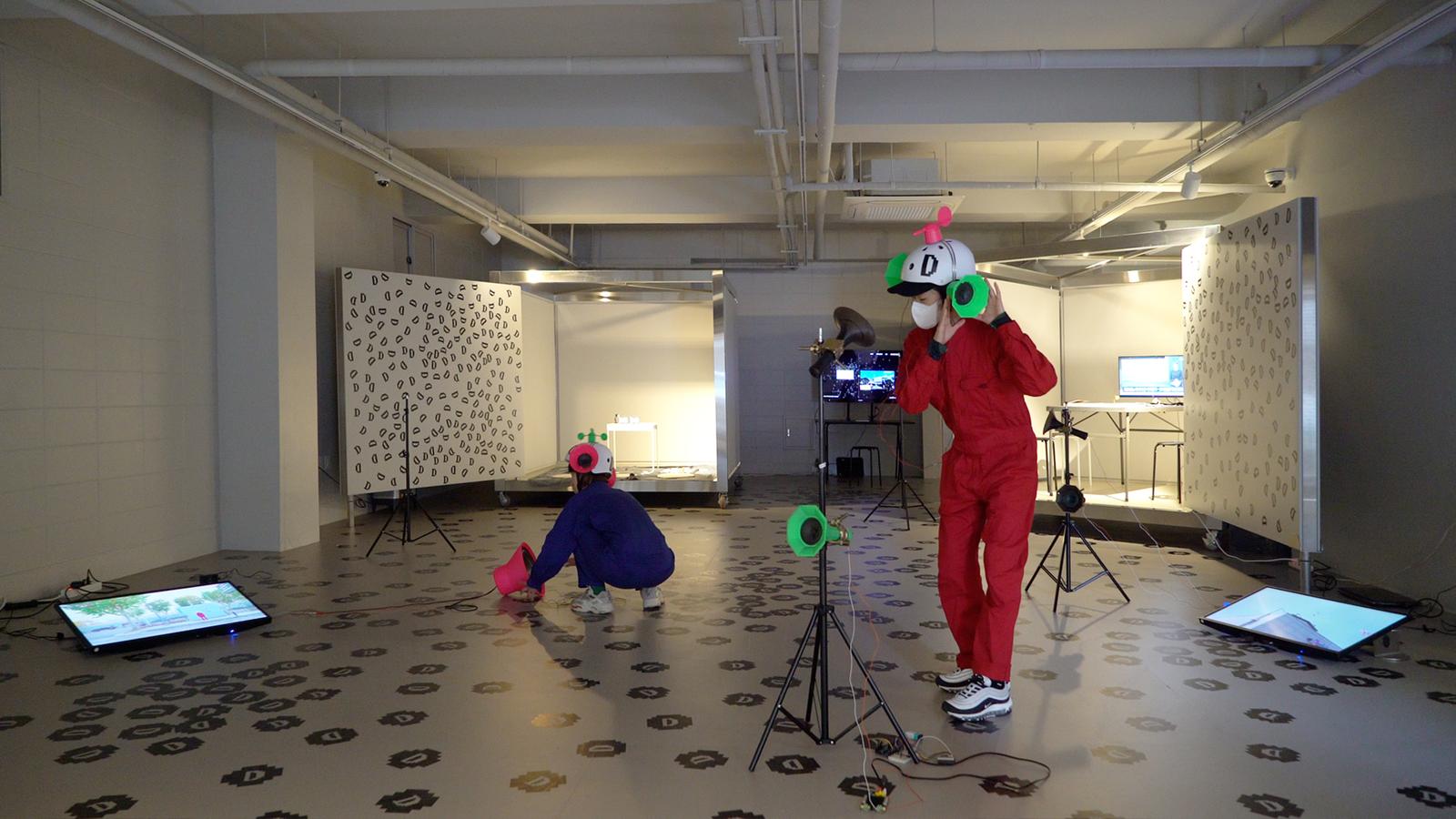 D: D-D-D exhibition still 7