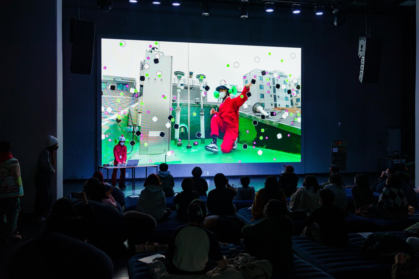 D: D-D-D lecture performance still 3